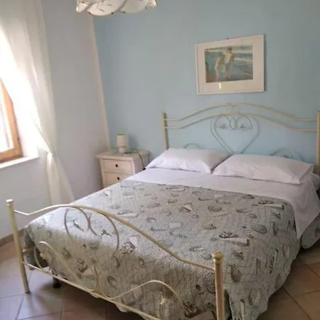 La Vela House ゴルフォ・アランチ