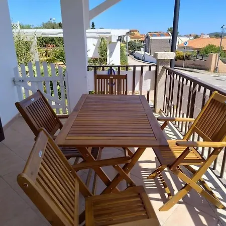 La Vela House